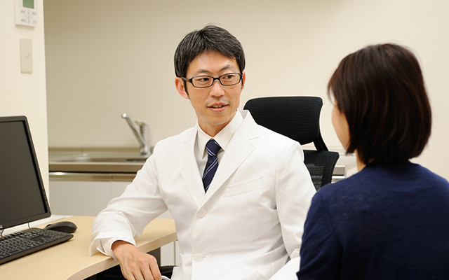 ふじもと皮フ科クリニック院長 藤本栄大